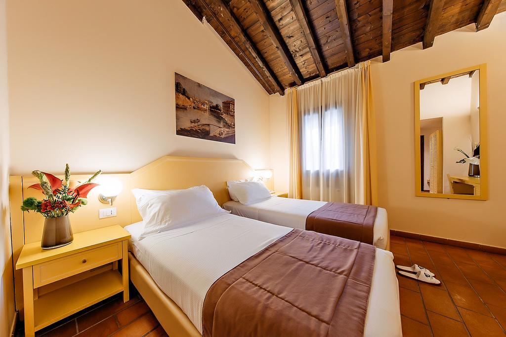 Excel Hotel Naviglio - Ca'Bianca Милан Экстерьер фото